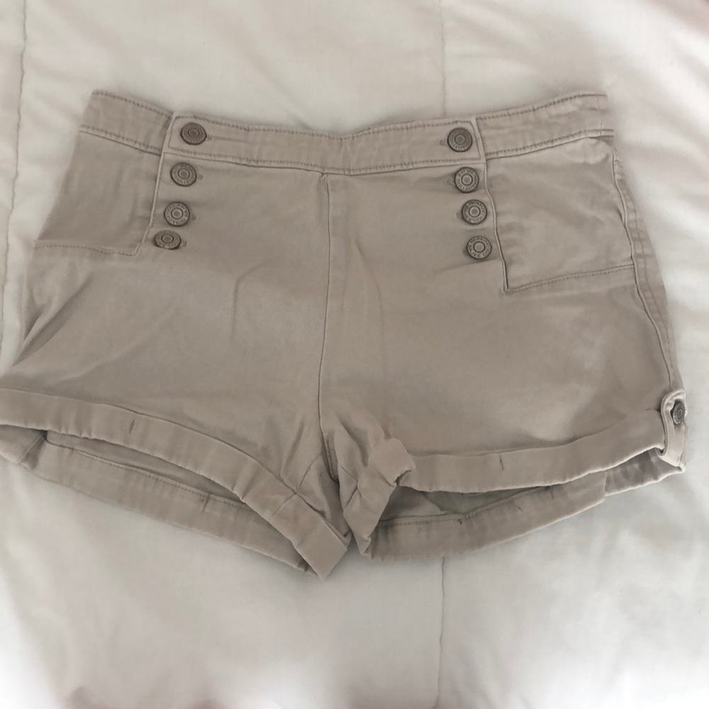 Tan buttoned shorts